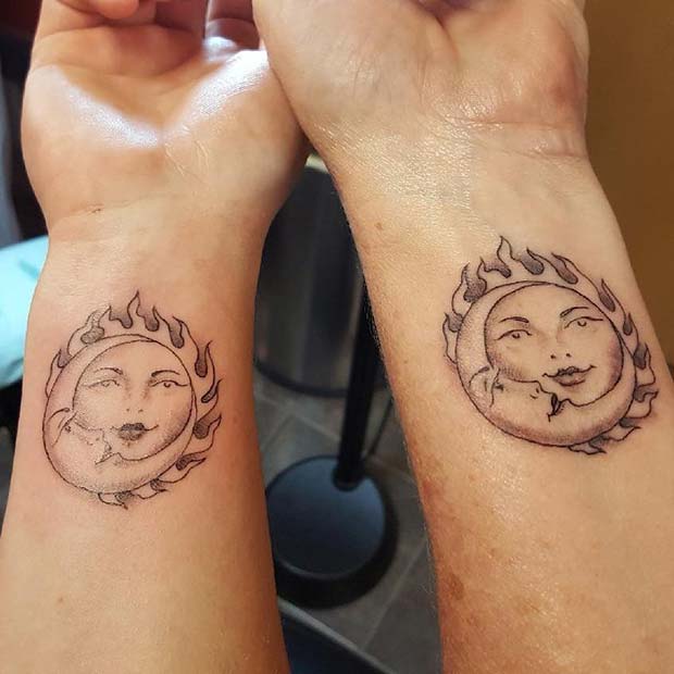 Φεγγάρι και ήλιος που ταιριάζουν τατουάζ για δημοφιλή τατουάζ μητέρας κόρης