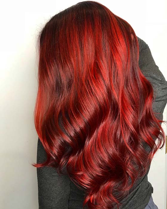 רעיון צבע שיער אדום חריף