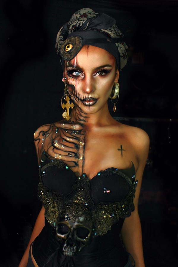 Maquillage Halloween demi-squelette sexy