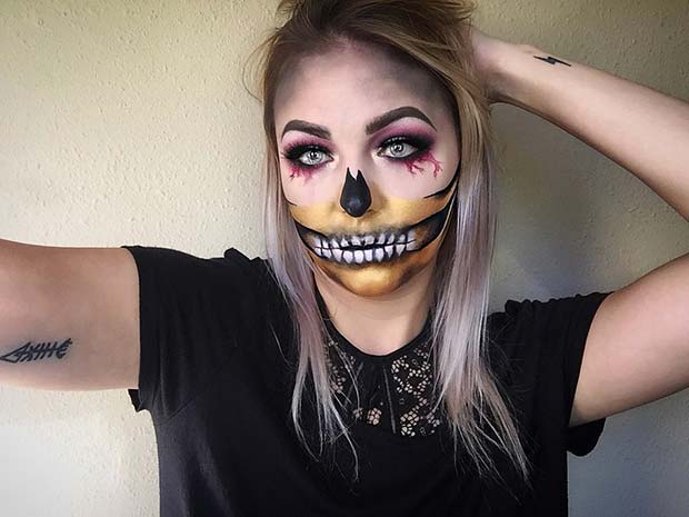 Maquillage demi-crâne pour des idées de maquillage squelette pour Halloween