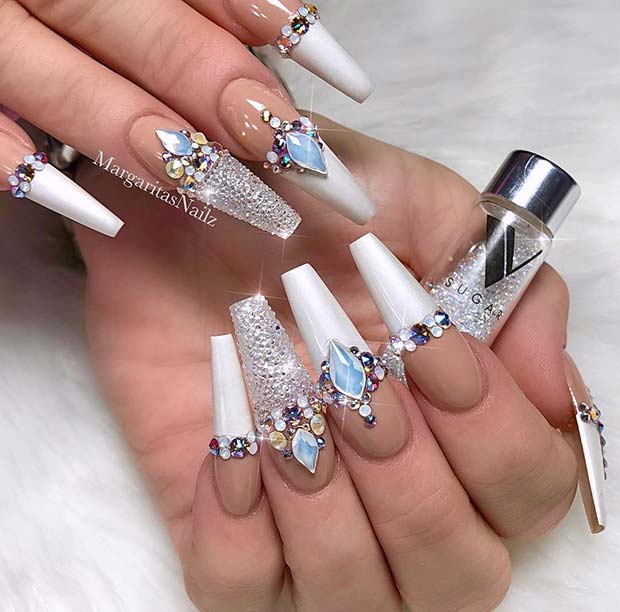 Glitzy Mani avec des strass