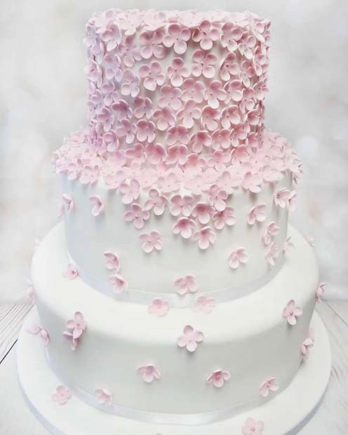 Gâteau de mariage floral rose