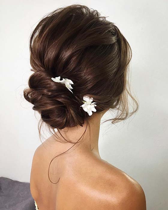 Chignon assez bas