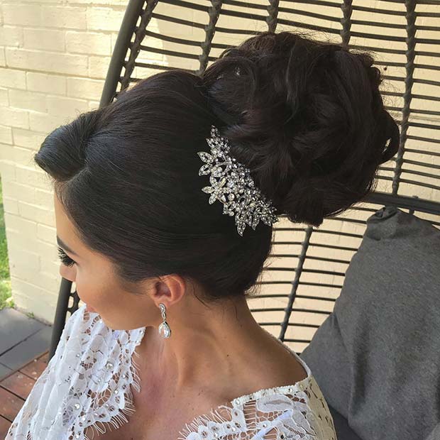 Glam High Updo pour les mariées