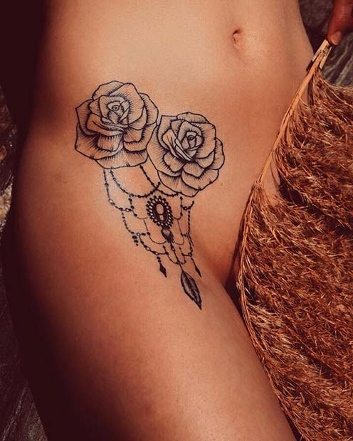 Idée de tatouage de rose de hanche avant