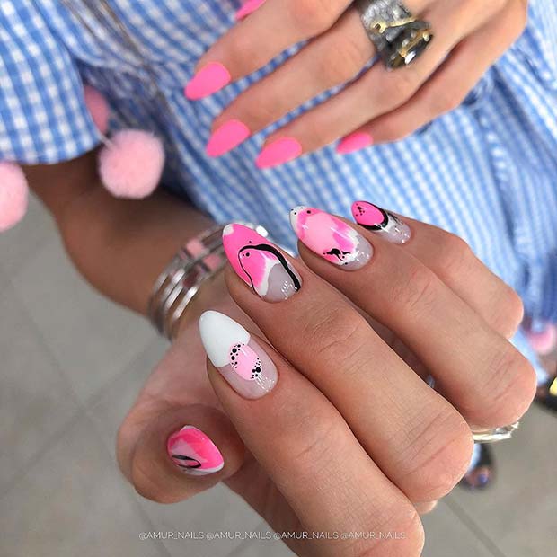 Όμορφα και ροζ Pointy Nails