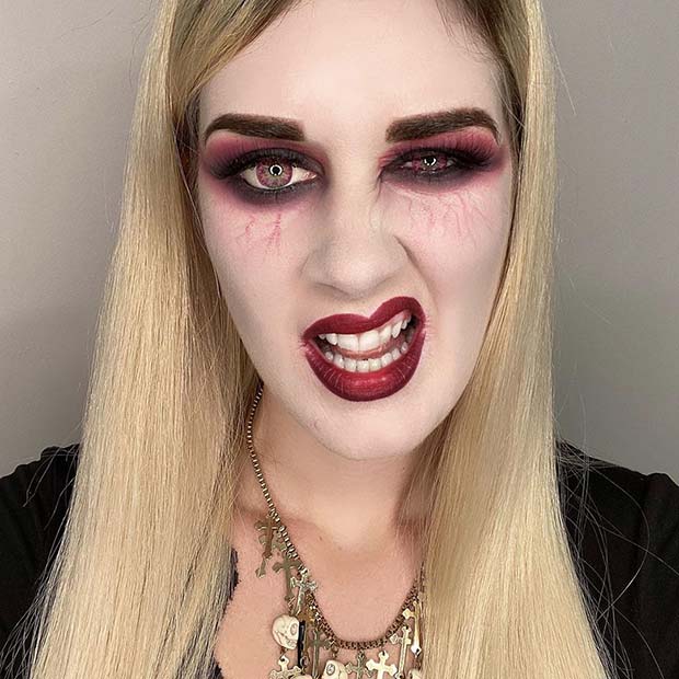 Maquillage de vampire facile à porter et à créer