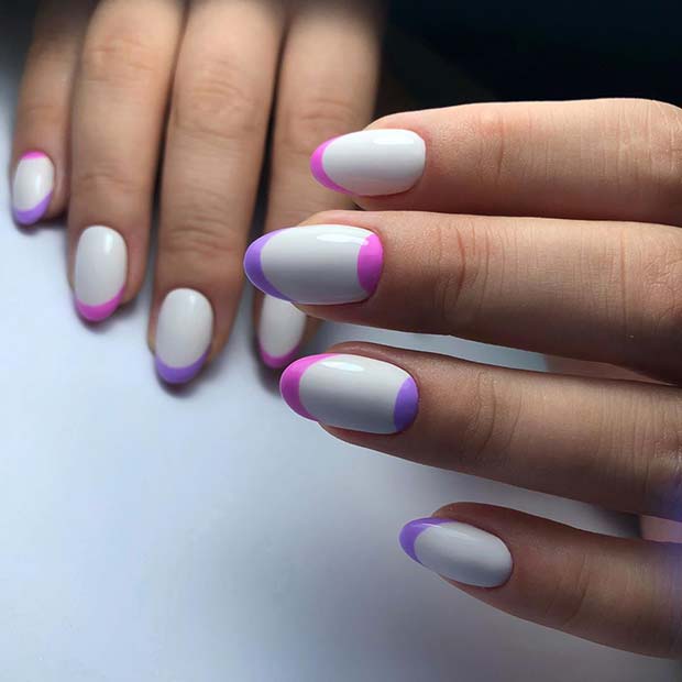 Ongles blancs, roses et violets