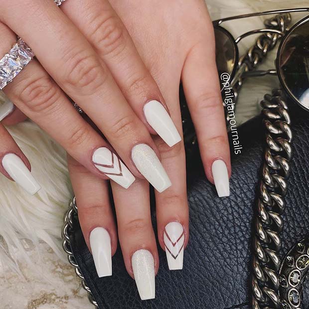 Ongles Chics Blancs Chevron