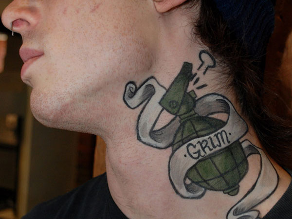 Granade Neck Tat