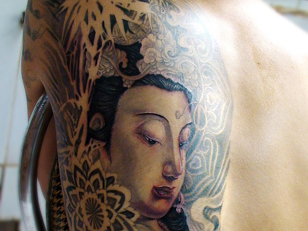 Άγαλμα Βουδιστικό τατουάζ