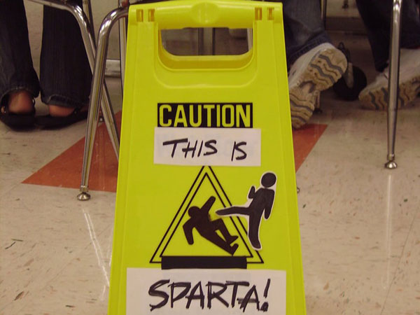 Spartalert זהירות סימן מצחיק