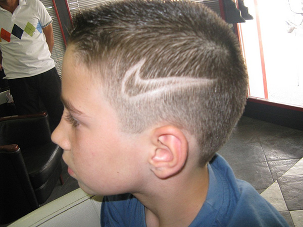 Μάρκα λογότυπο τατουάζ μαλλιών
