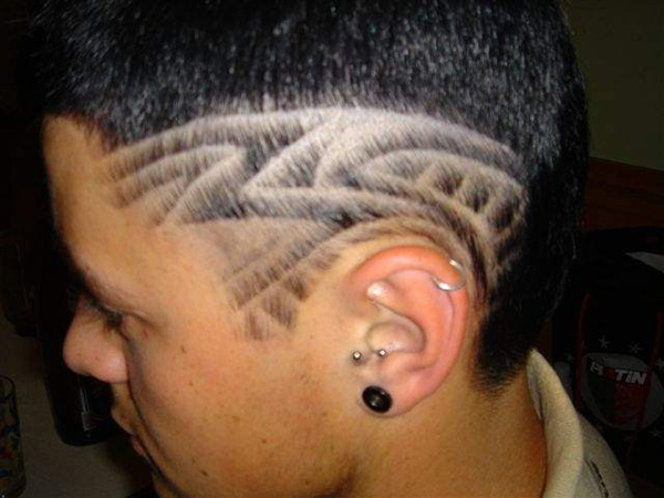 Οριζόντιο μοτίβο τατουάζ μαλλιών