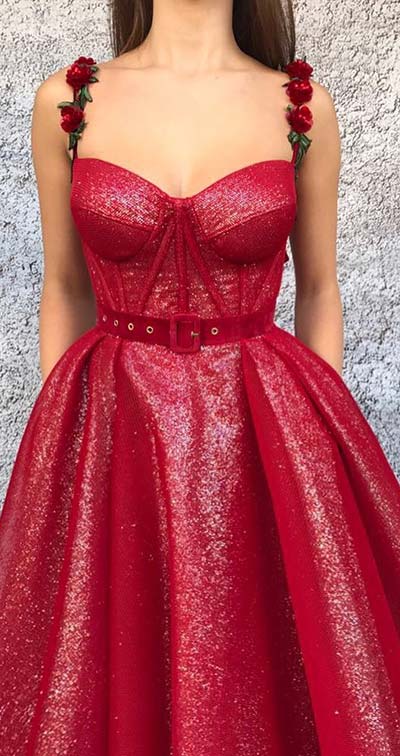 Robe de bal rose rouge