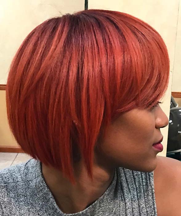 Coiffure audacieuse et rouge de Bob pour les femmes noires