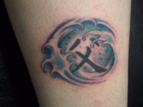 X Mark dans le tatouage de l'eau