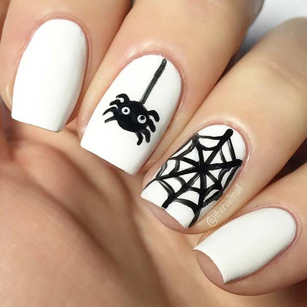 Easy Spider Halloween Nail Idea