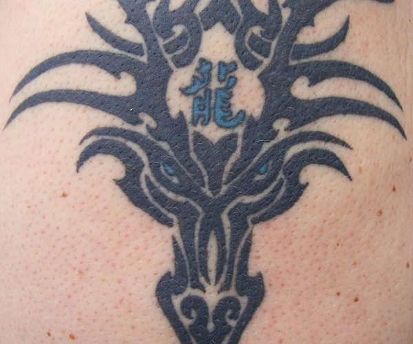 Tatouage De Visage De Dragon