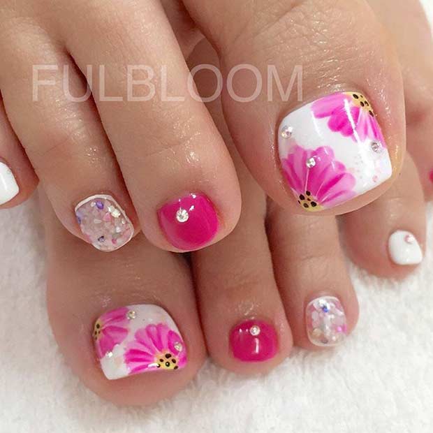 Pink Flower Toe Nail Art Design για την Άνοιξη