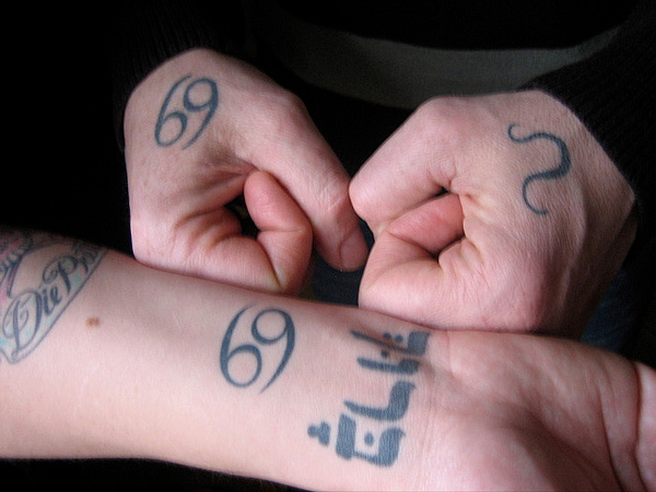 Τατουάζ χεριού και καρπού 69