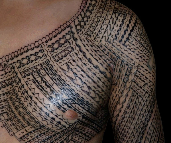 Tatouage Épaule Samoane