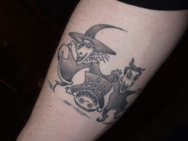 Ωραίο Witchy Tattoo