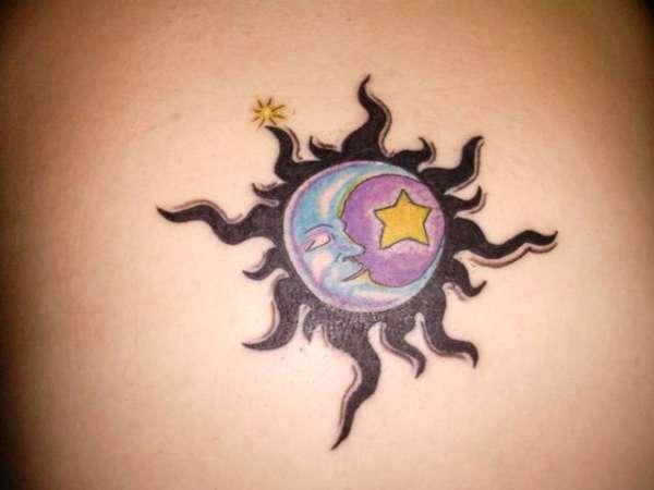 Tatouage Soleil Lune Et Etoile