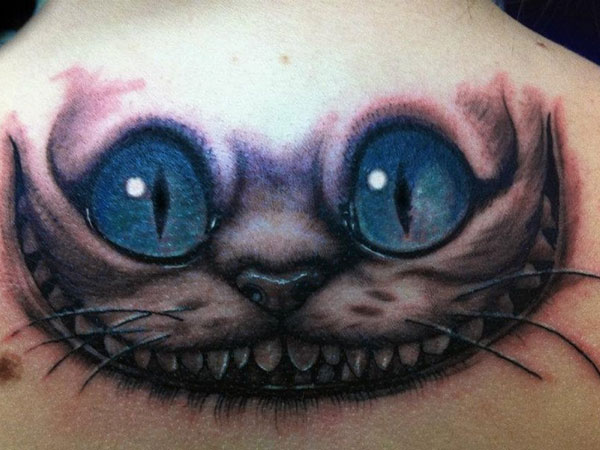 Συναρπαστικό τατουάζ γάτας
