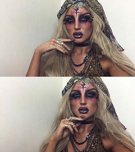 Maquillage de diseuse de bonne aventure pour des idées de maquillage d'Halloween uniques à essayer