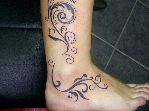 Tatouage De Motifs De Cheville