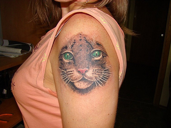 Tatouage de gros chat