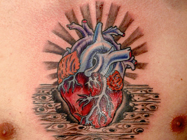 Tatouage coeur dur à cuire