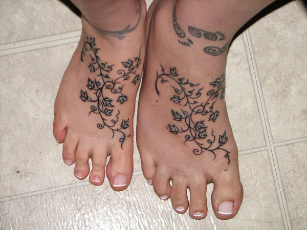 Αντιστοίχιση με τα φυλλώδη τατουάζ αμπέλου