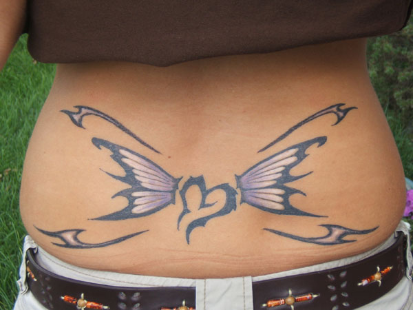 Τατουάζ καρδιά πεταλούδα