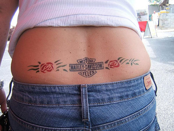Τατουάζ Rose Harley Davidson