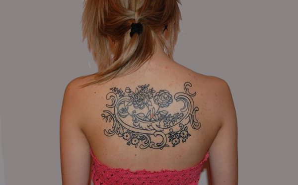 Tatouage Dentelle Curvy