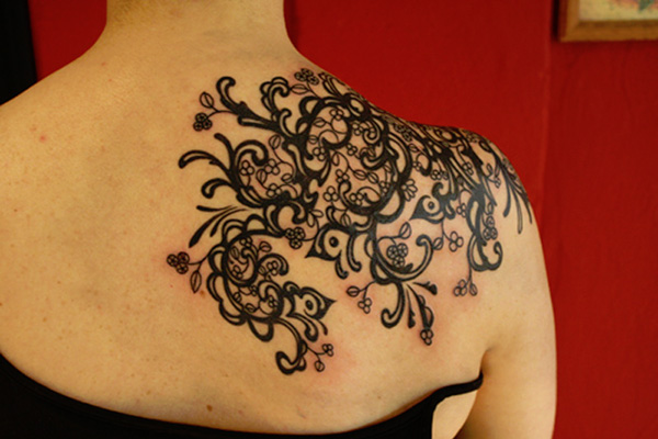 Tatouage sensuel dentelle