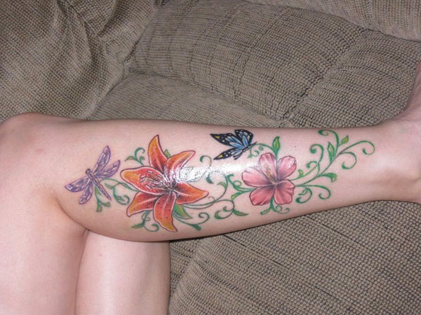 Idée mignonne de tatouage de jambe