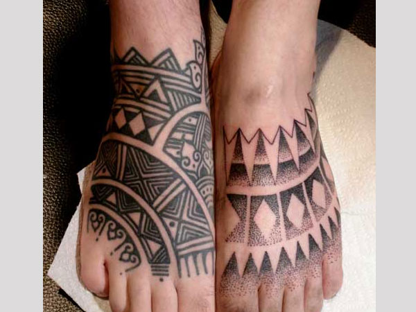 Pieds tatoués