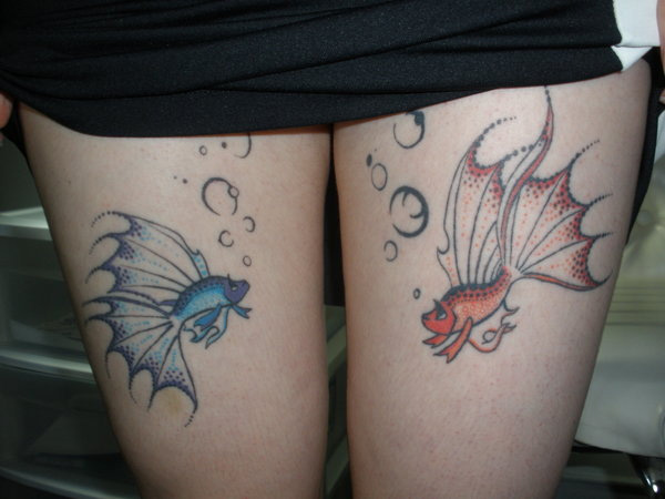 Tatouage Poisson Rouge Et Bleu