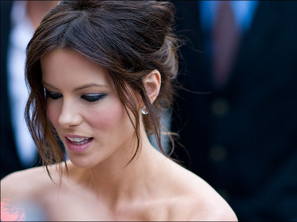 Kate Beckinsale Updo