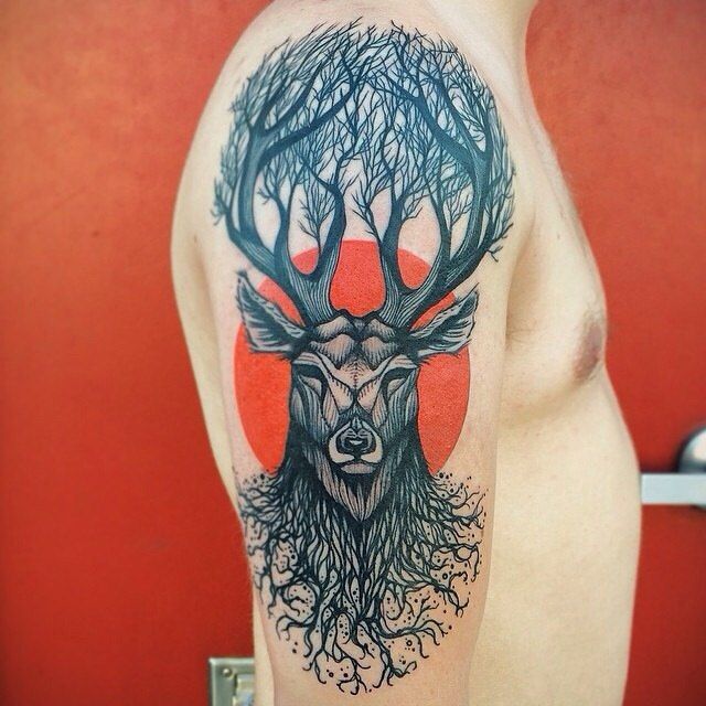 cerf-arbre-tatouage