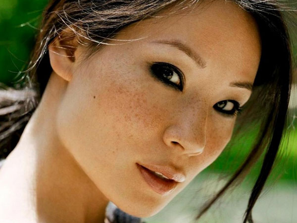 Χαριτωμένη Lucy Liu