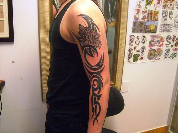 Full Wolf Tribal Arm