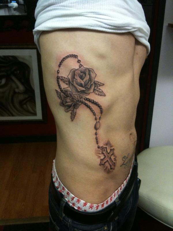 Chapelet Rose Rib Tattoo