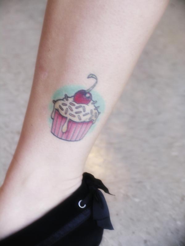 Tatouage Cheville Cupcake