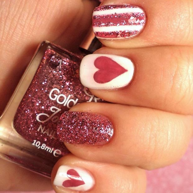 Conception d'ongles à paillettes blanches pour la Saint-Valentin