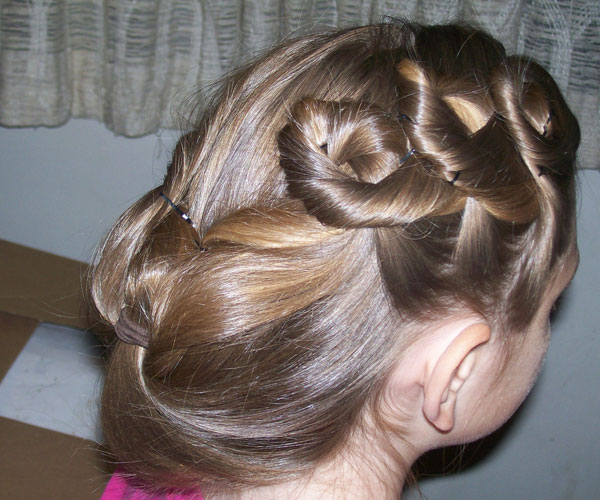 תסרוקת רטרו Updo