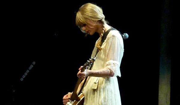 Taylor Swift Performance